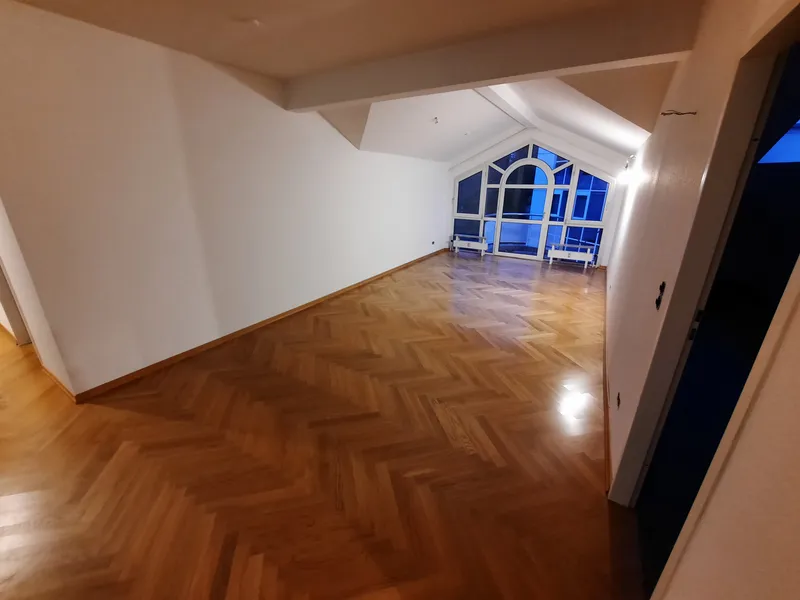 Große Dachgeschosswohnung im schönen Stadtteil Wannsee — photo 1